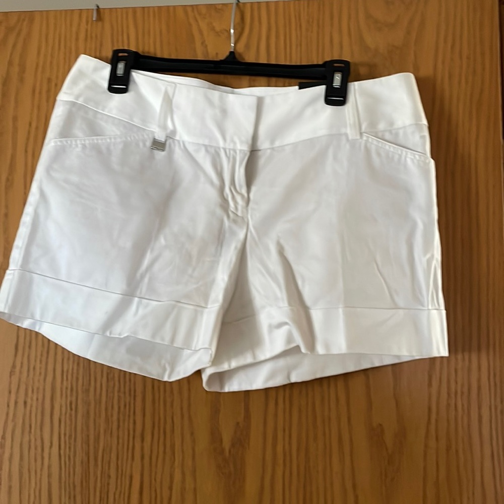 Brand new mid rise cuffed express shorts